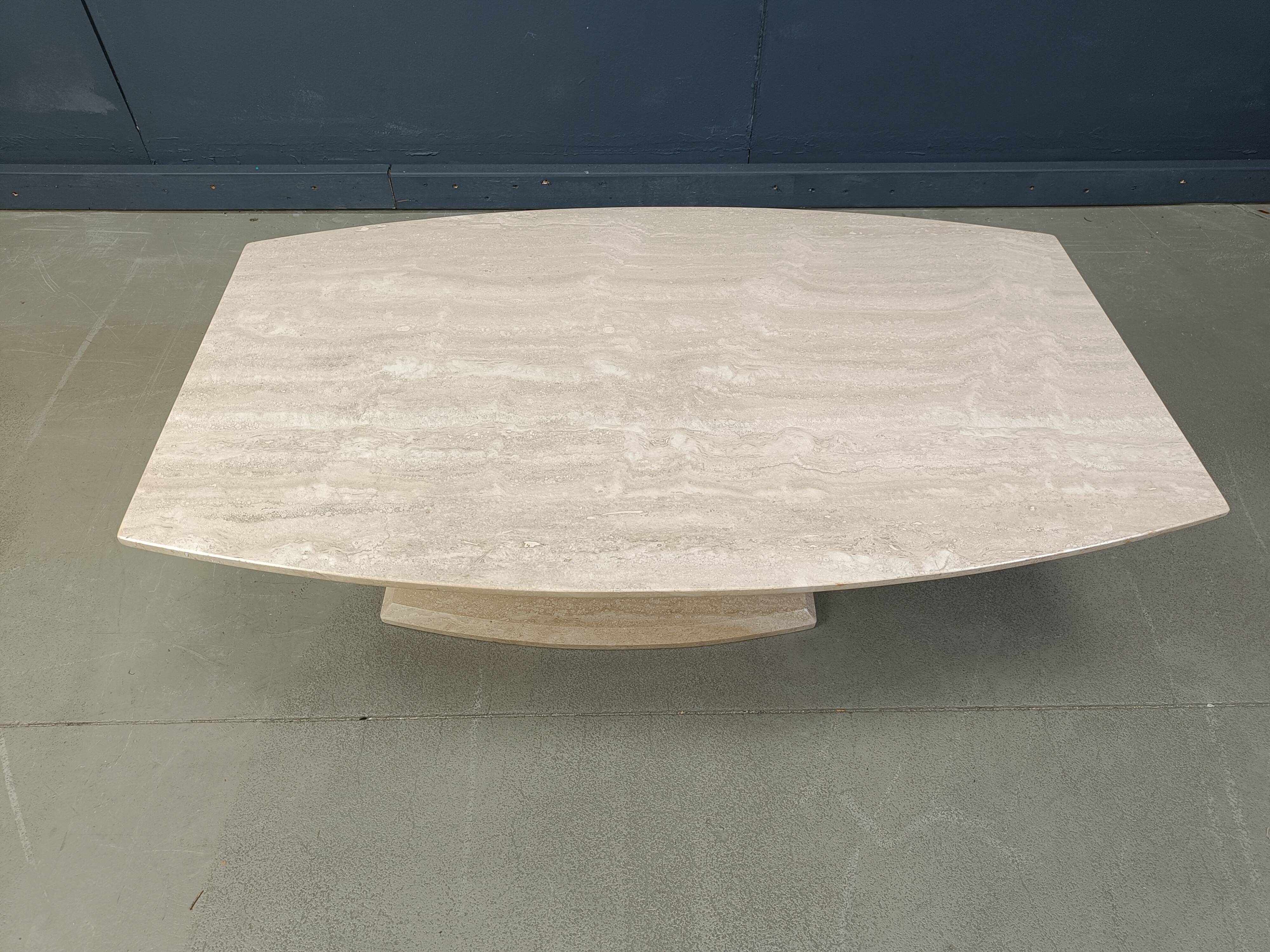 Post-modern coffee table in travertine, 1980s