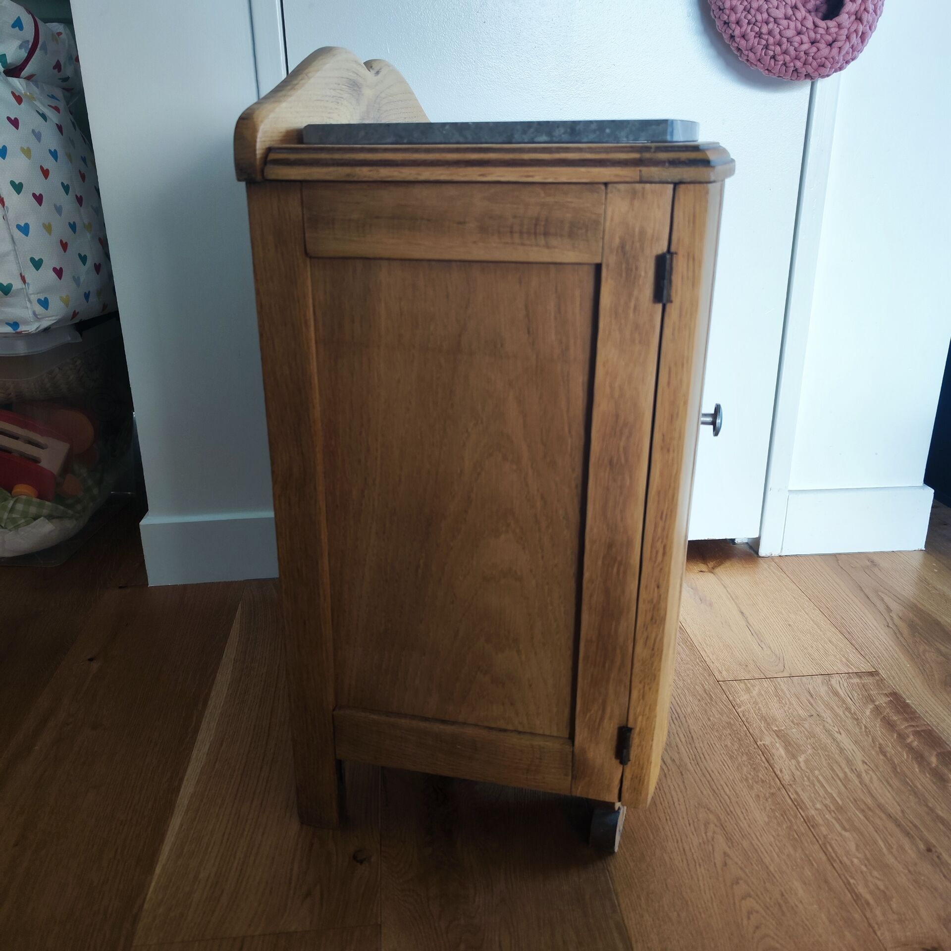 Bedside table