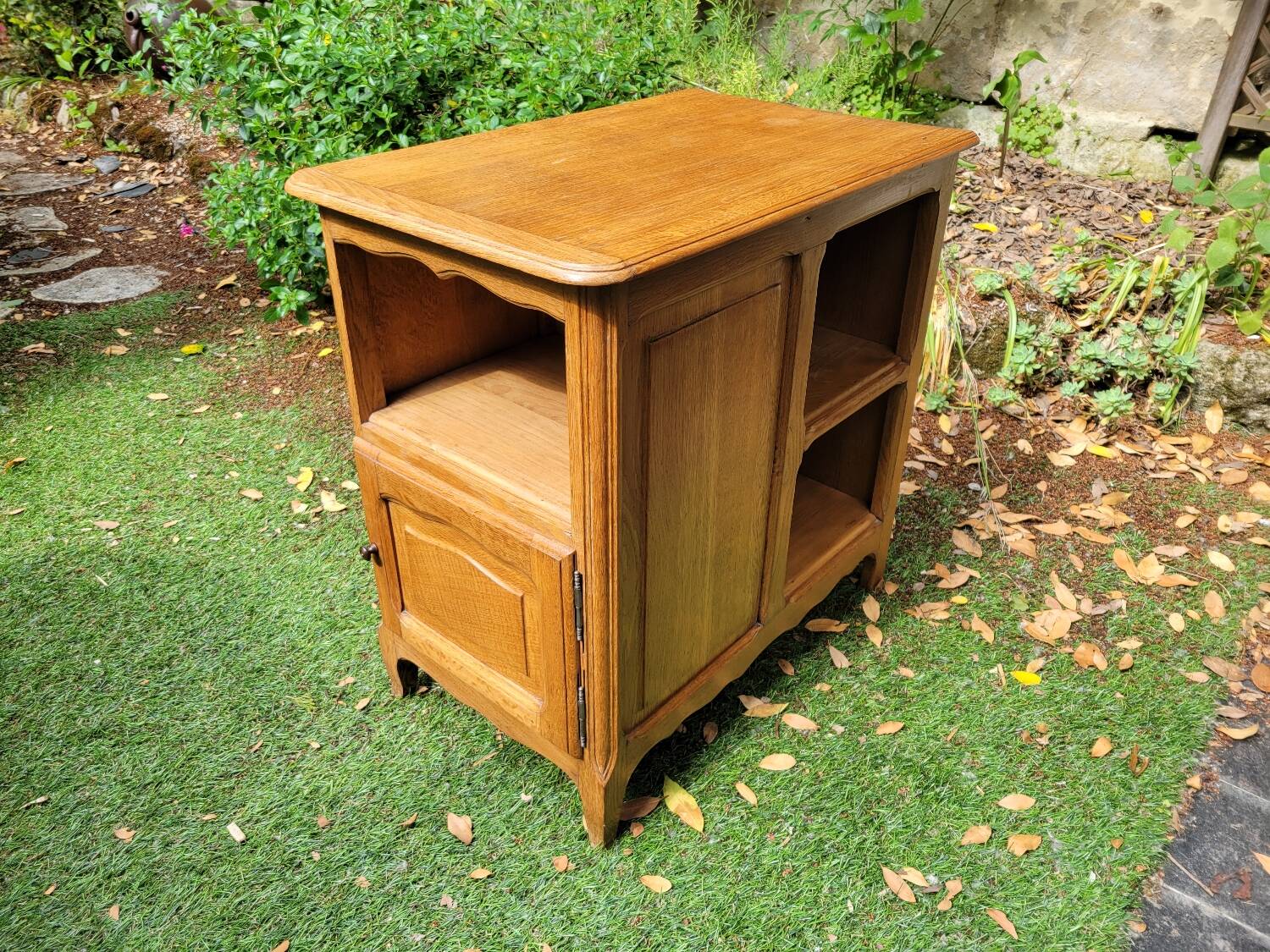 TV cabinet