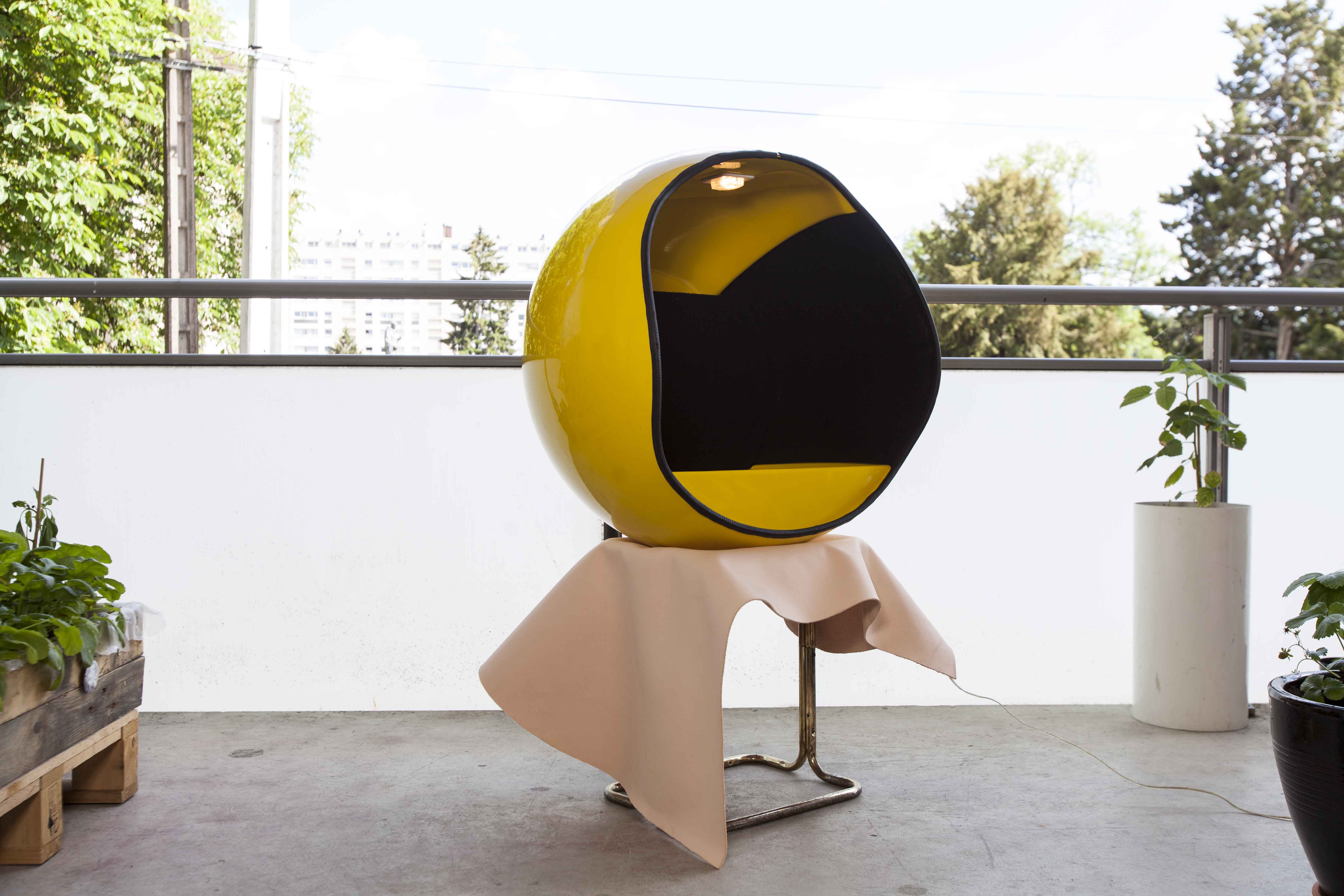 1970 fiberglass telephone booth with light