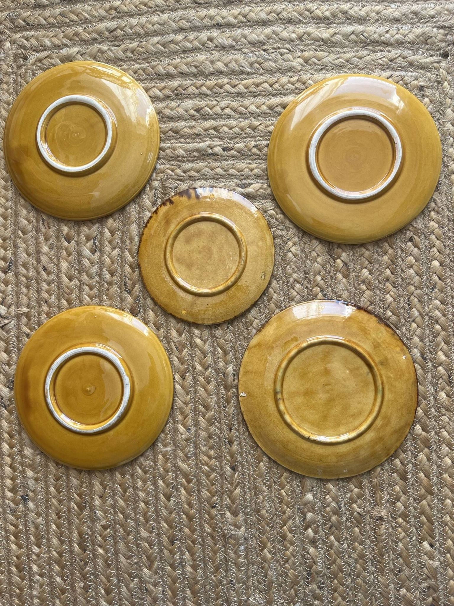 5 assiettes en céramique années 60, style Biot