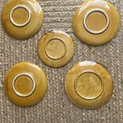 5 assiettes en céramique années 60, style Biot