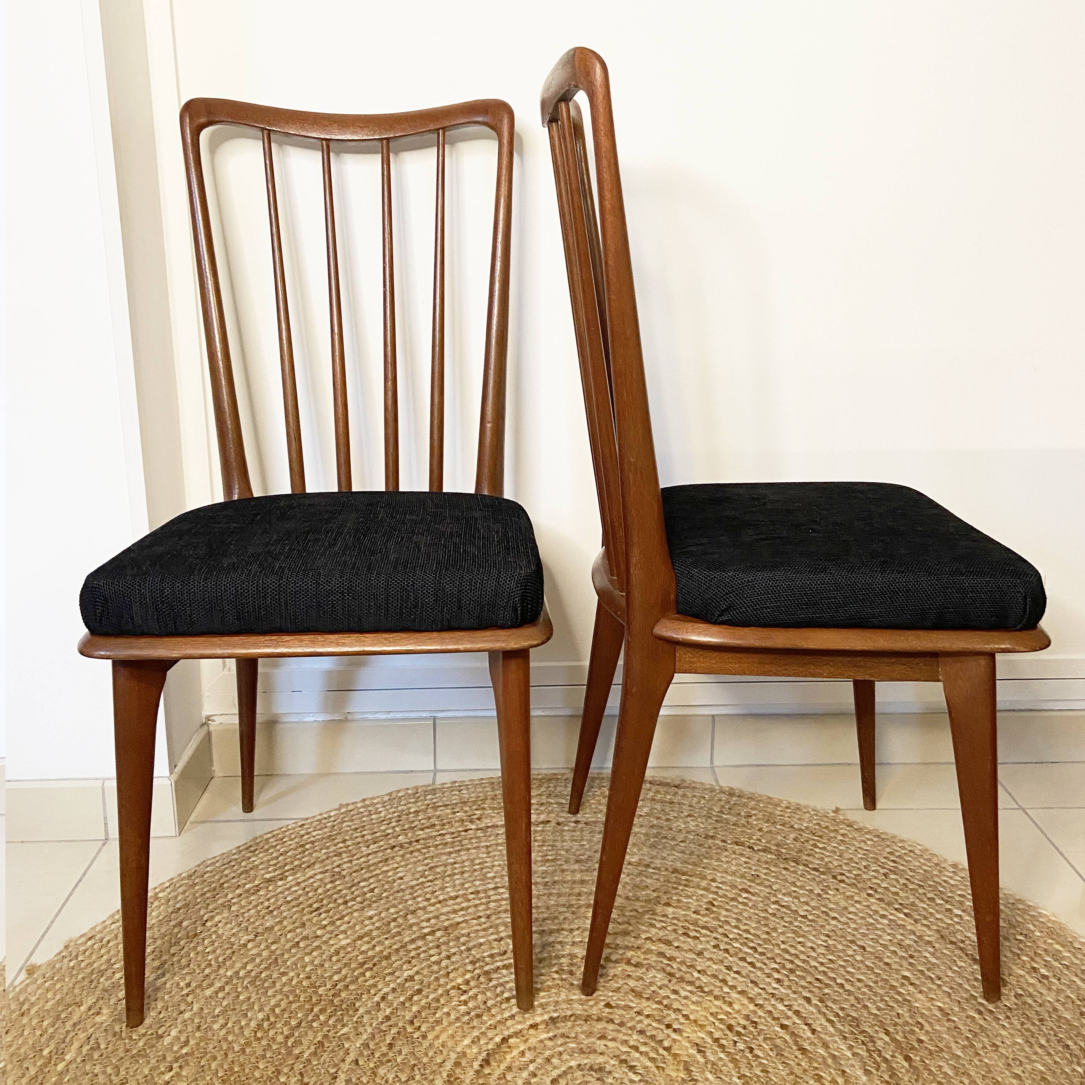Set of 4 Scandinavian-style teak chairs