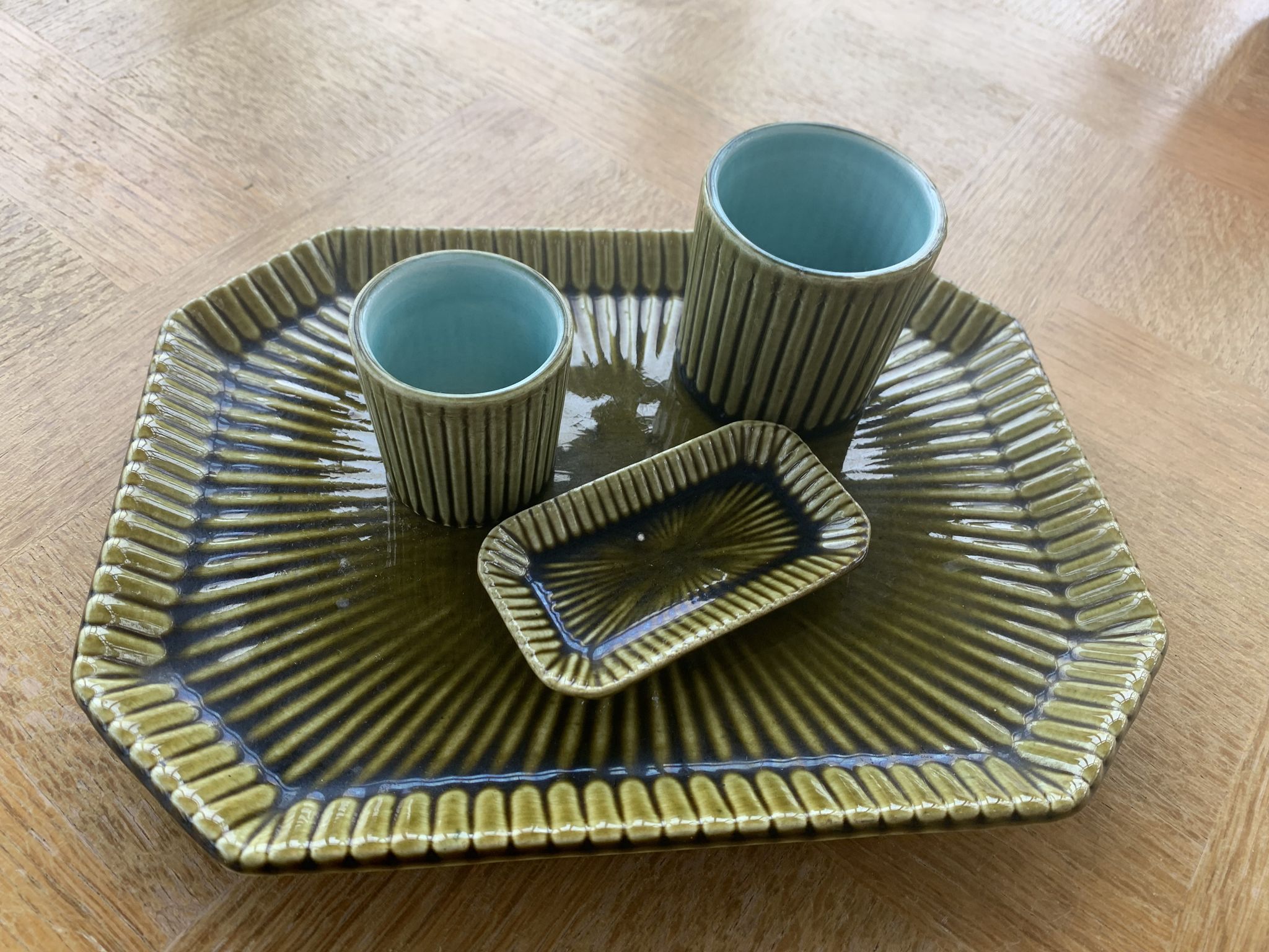 Service slurry art deco composed of a Tray, two pots and a small old and collector's dish