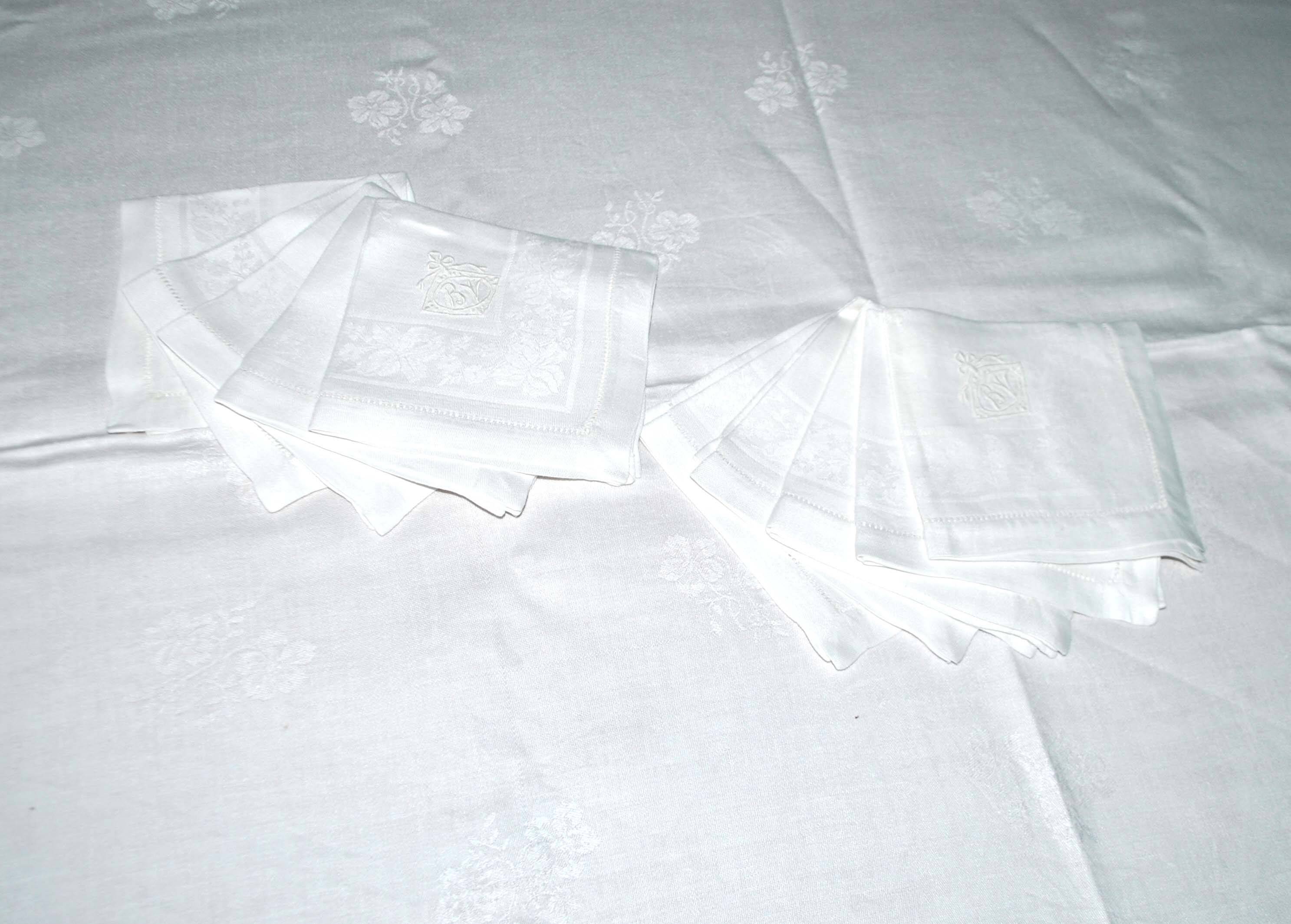 Vintage tablecloth in mixed cotton damask 130x150 floral decor monogram medallion BV + 10 napkins *M