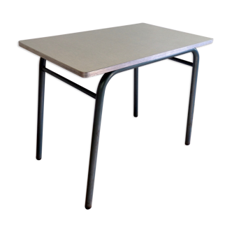 Canteen table