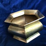 Brass pot cache