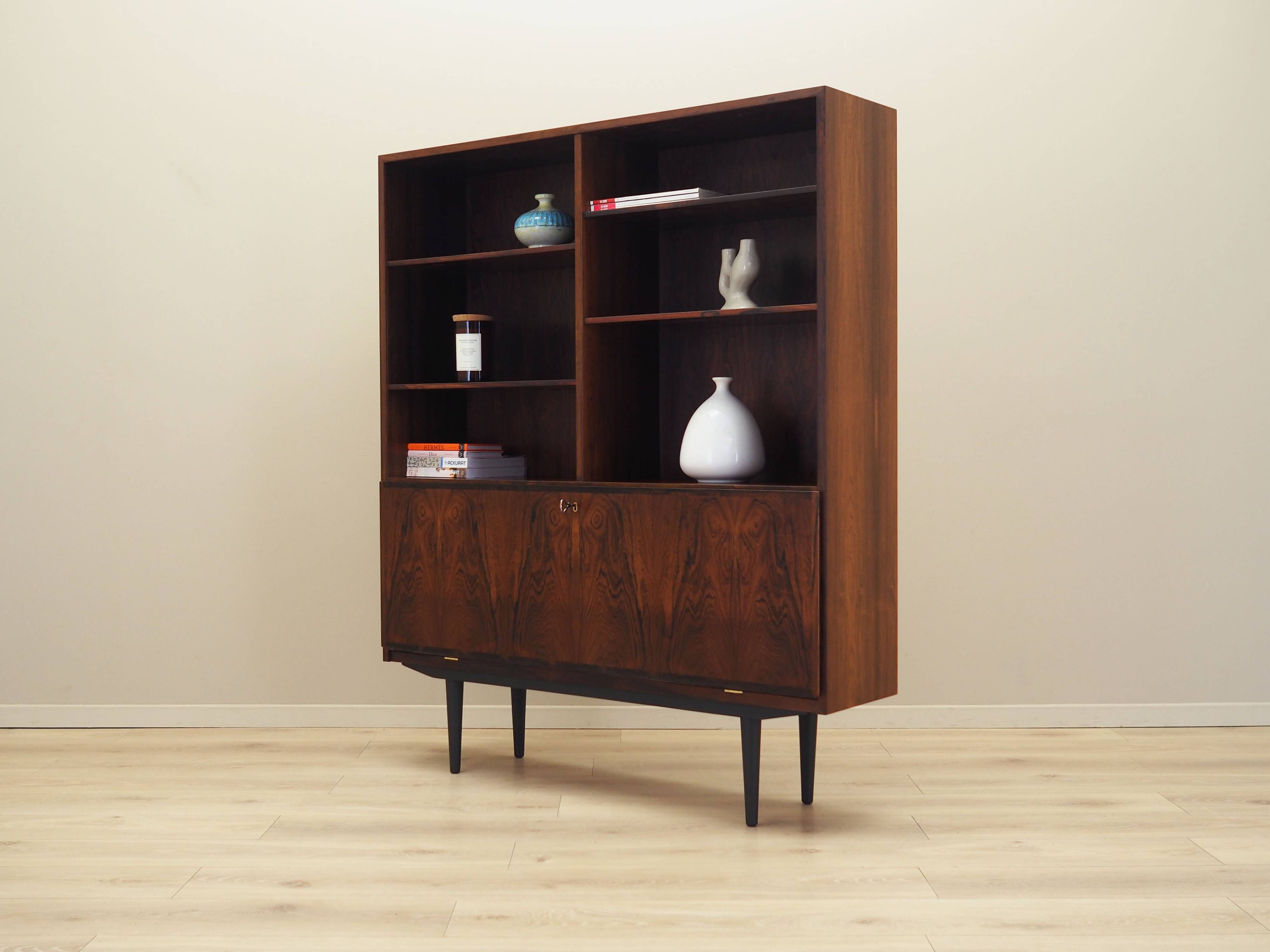 Bibliothèque danoise en palissandre par Omann Jun, années 1970