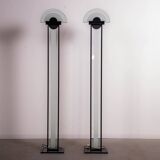 Ensemble de lampadaires en verre dépoli de style Memphis. Vers 1980.