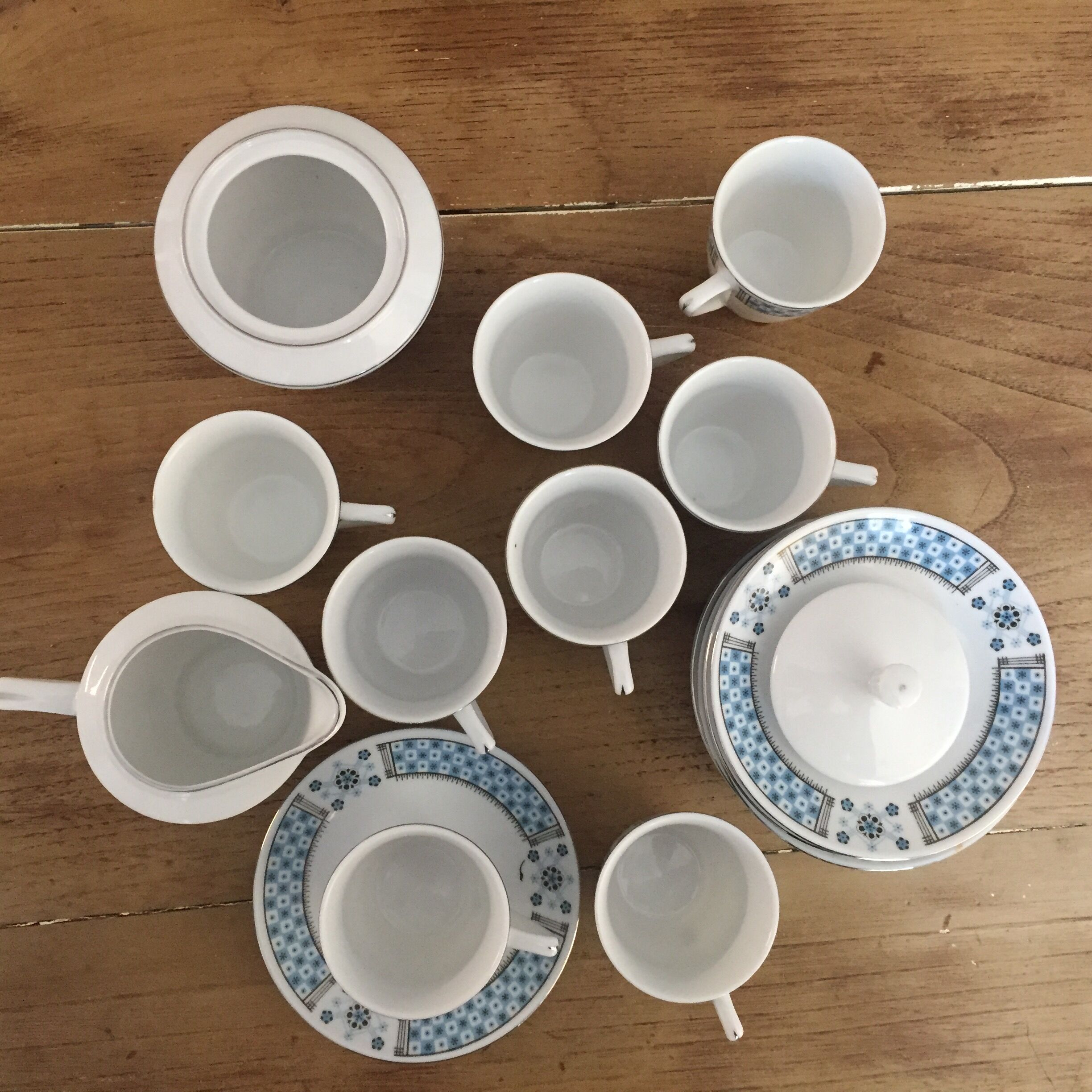 Coffee service China, 18 pieces
