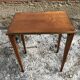 Table basse appoint bois pieds compas avec contour & sabots laiton vintage