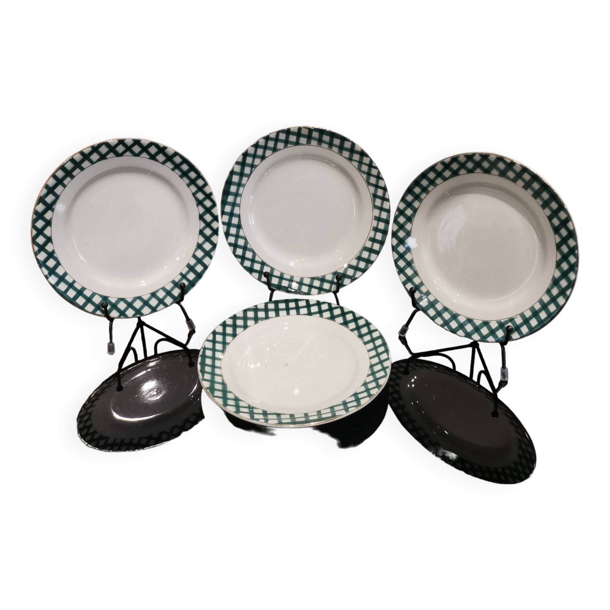 4 Sarreguemines and Digoin Scossais dessert plates