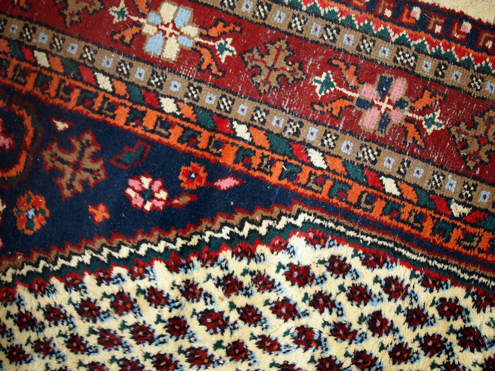Tapis Hamadan Vintage du Moyen-Orient, Années 1970, Authentique et Patiné