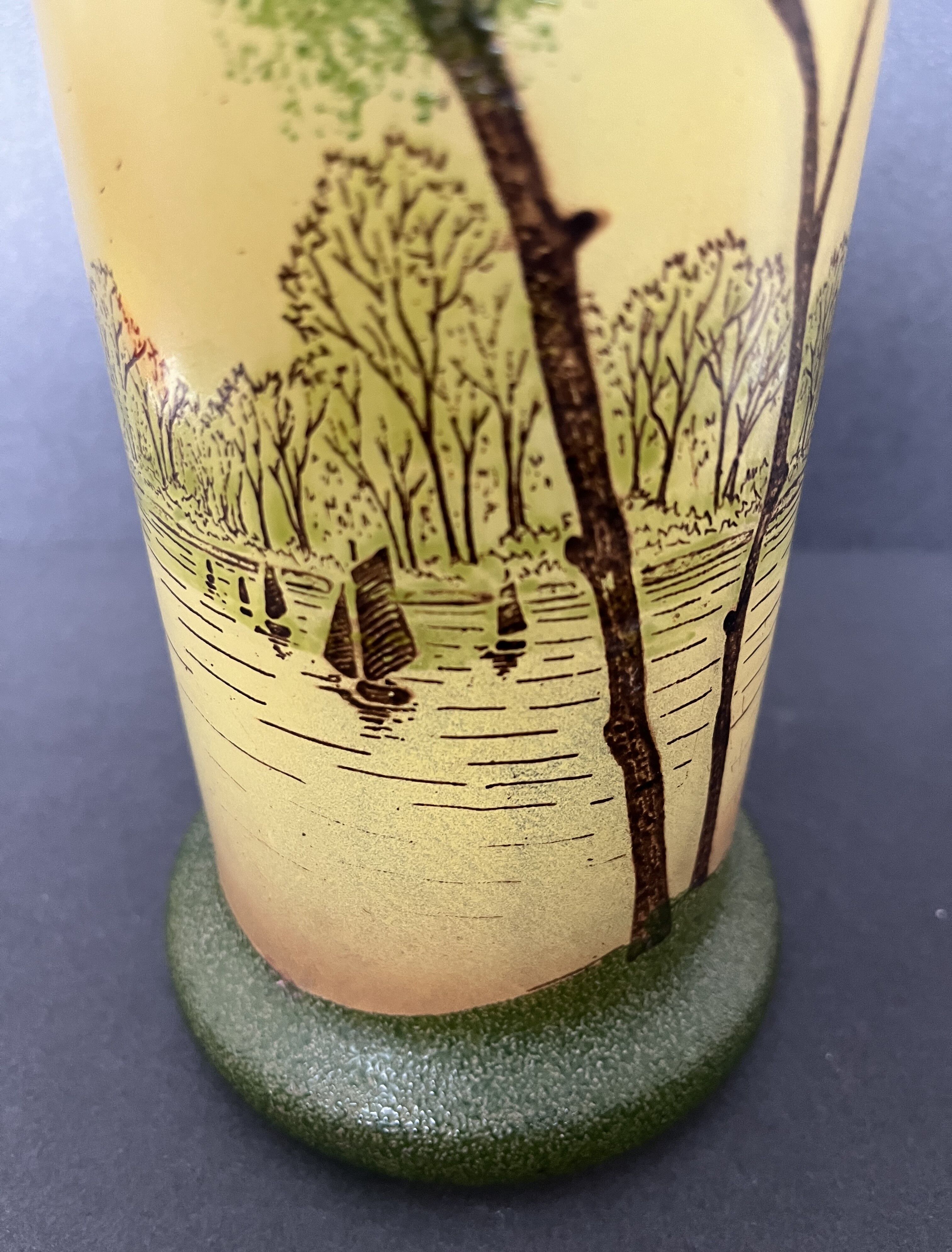 Paire de vases rouleau