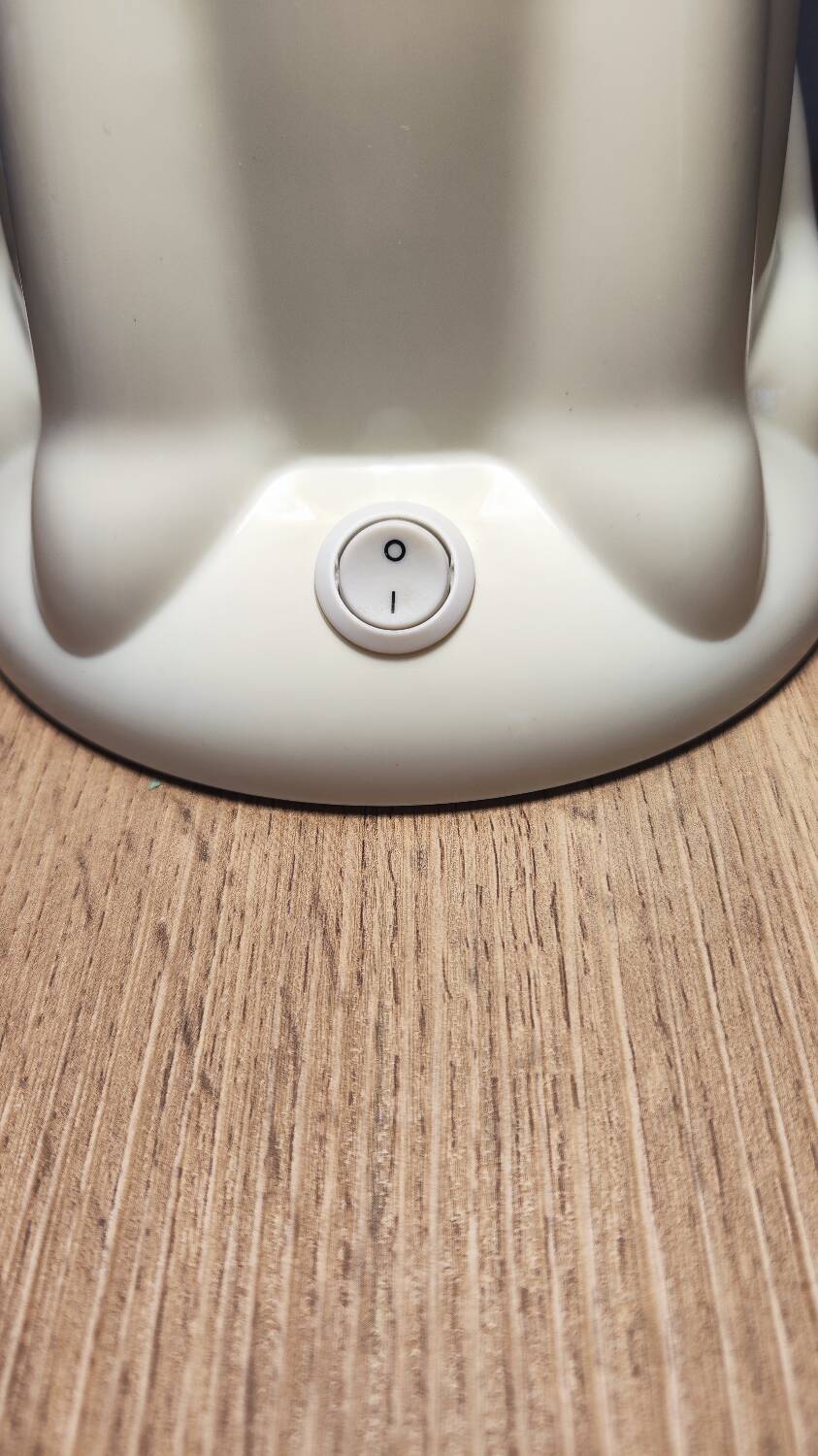 Table lamp
