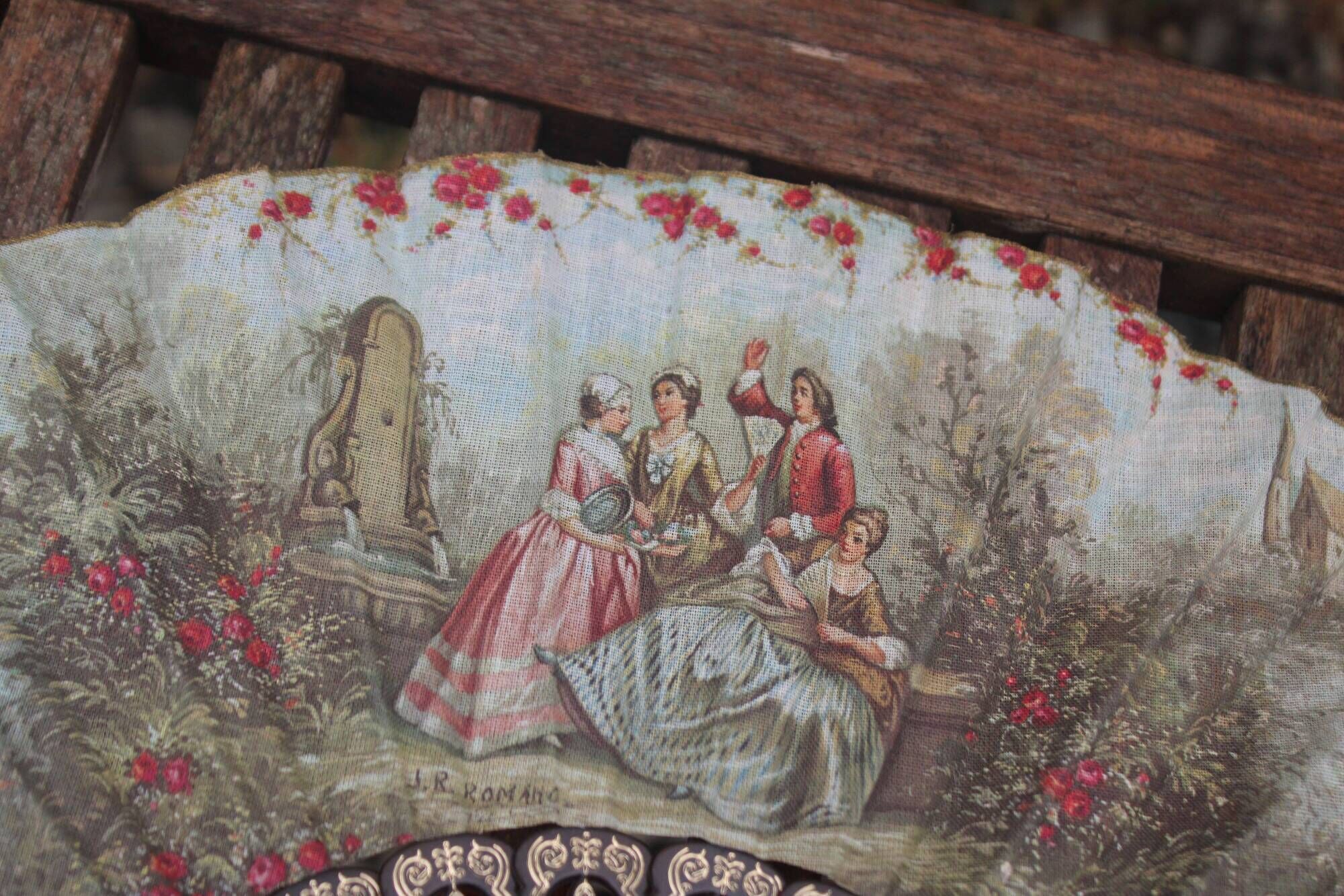 Vintage decorative fan signed JR Romano and J. Blay – Gallant Scenes