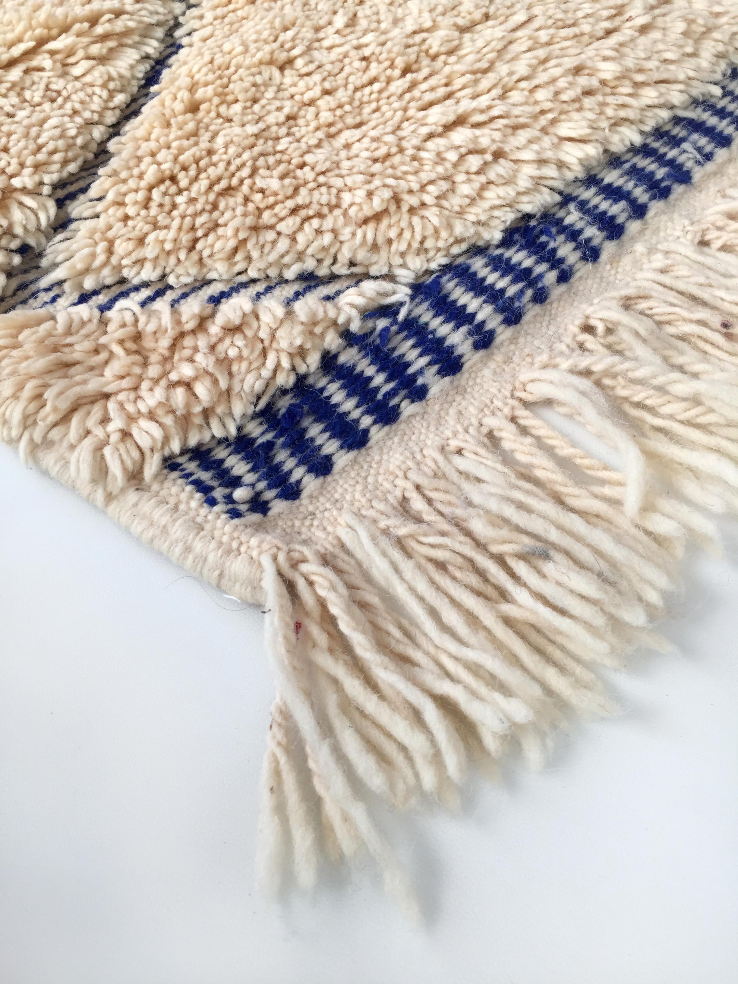 Moroccan Berber carpet blessed ouarain ecru corridor with blue diamonds engraved 312x68cm