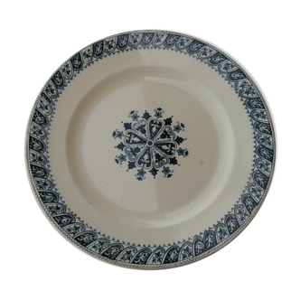 Flat plate in faience iron earth Henri II