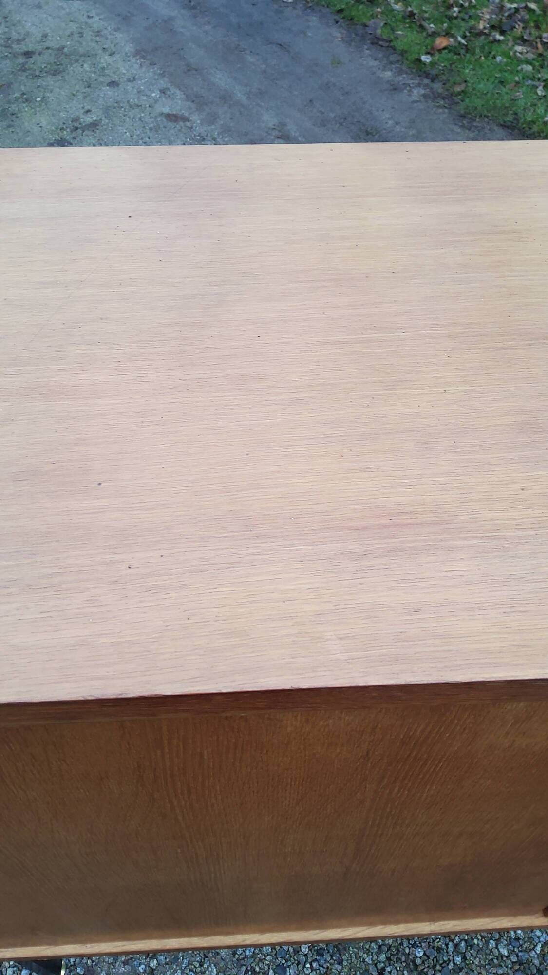 Buffet of the 60s in blond oak metal feet with square section