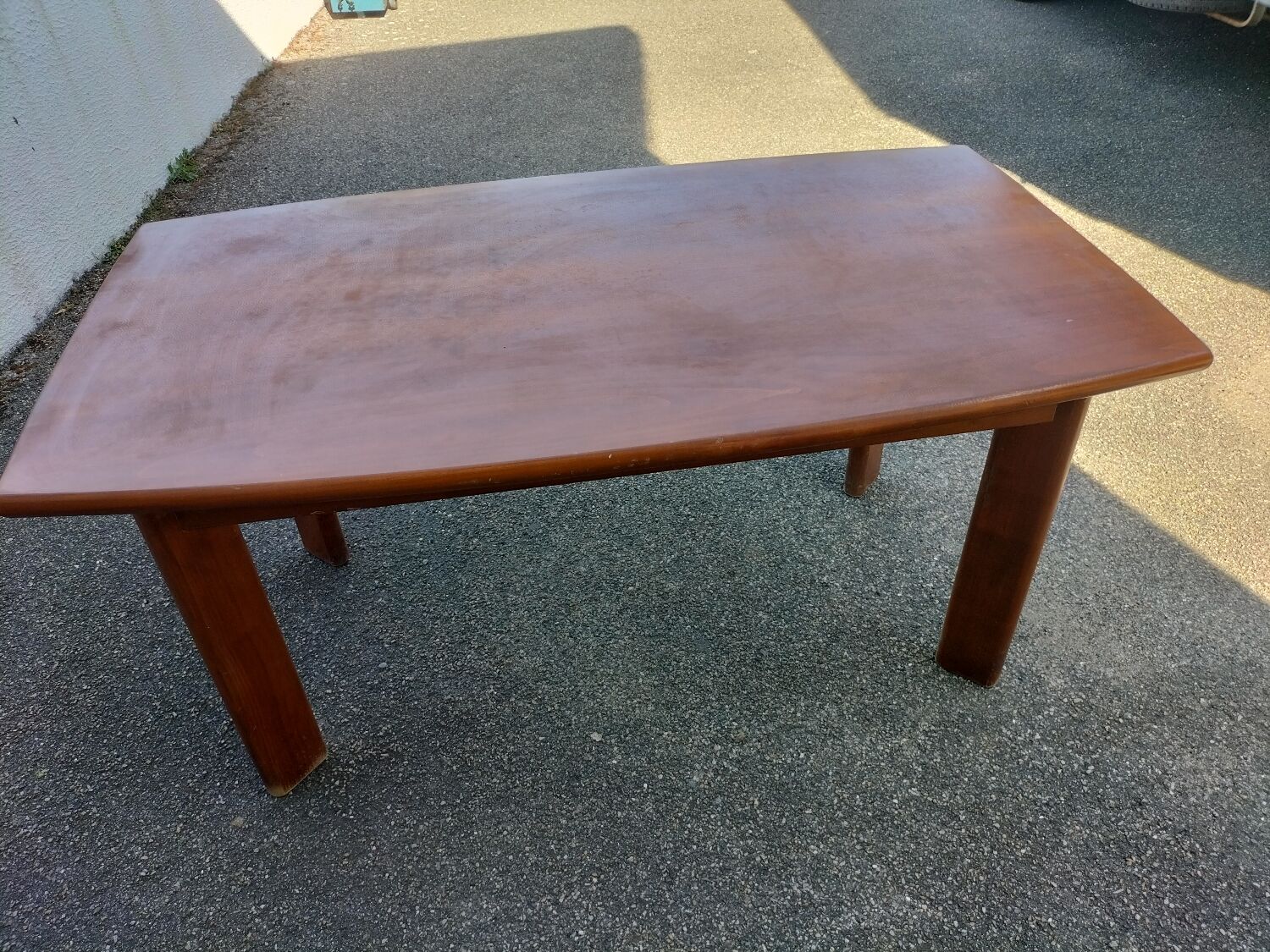 Dining room table