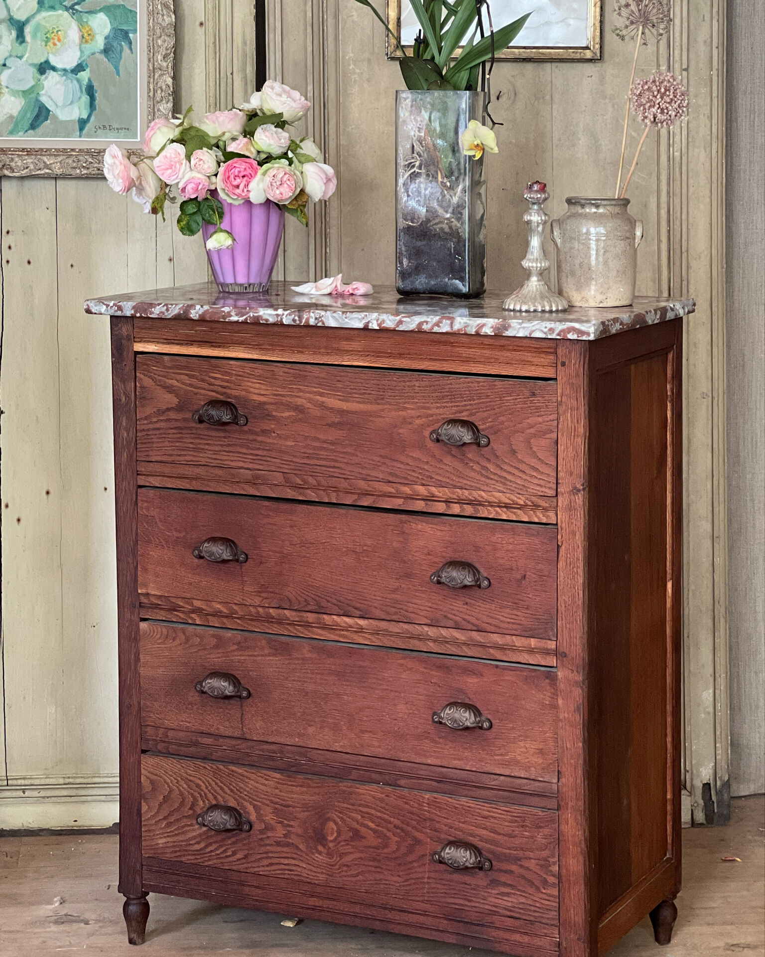 Antique chest of drawers