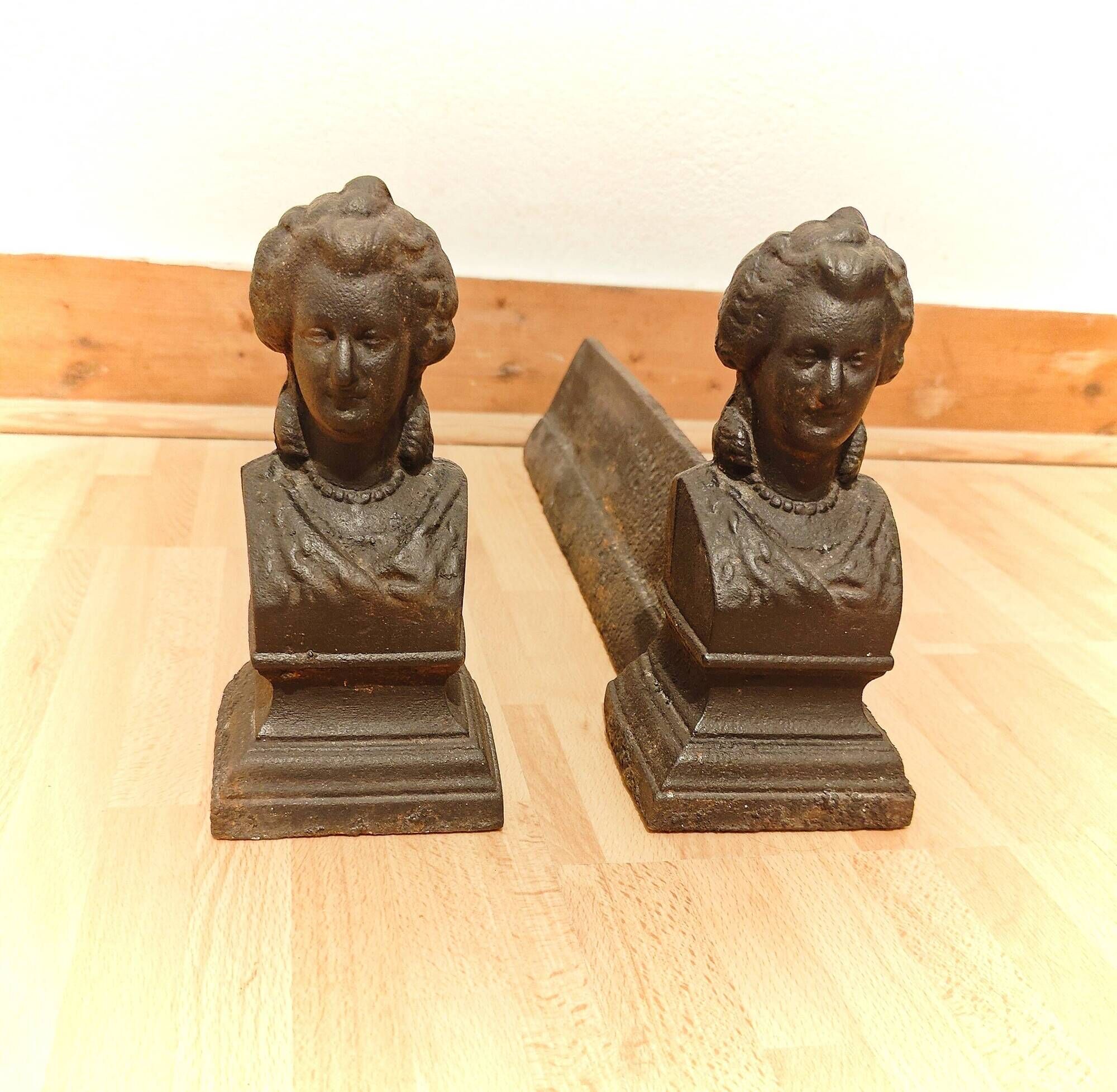 Chenets head lady