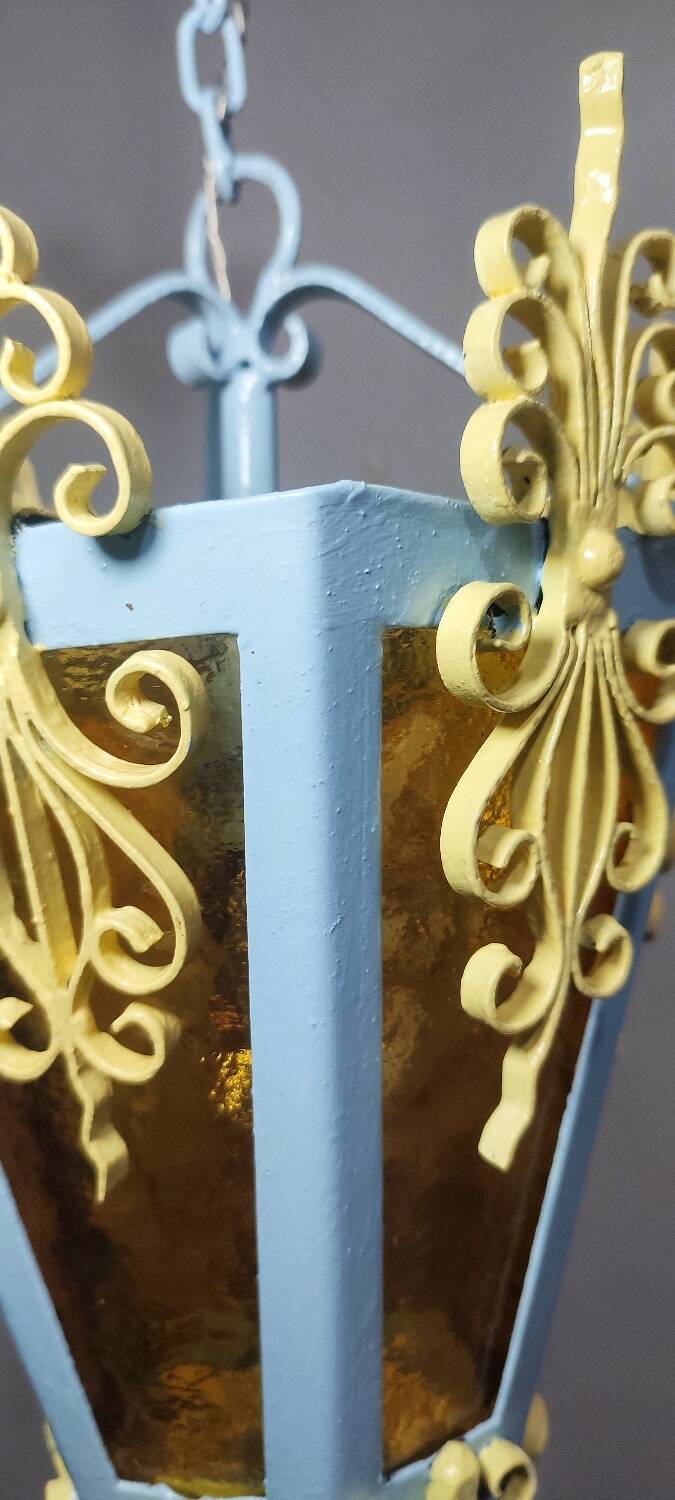 Lámpara de techo o farol. España, 1980s.