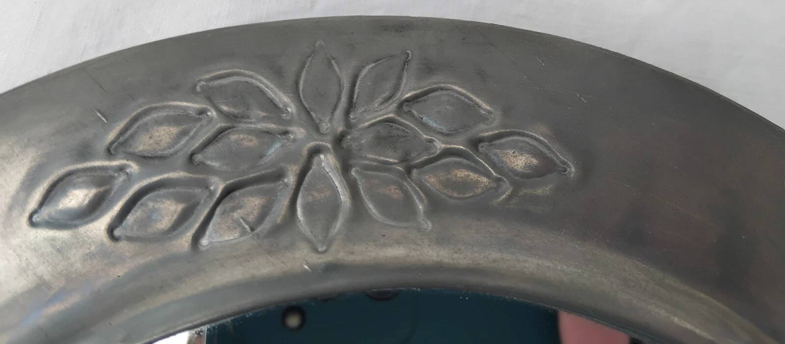 Vintage Round Wall Mirror with Pure Tin Frame D: 24.5 cm