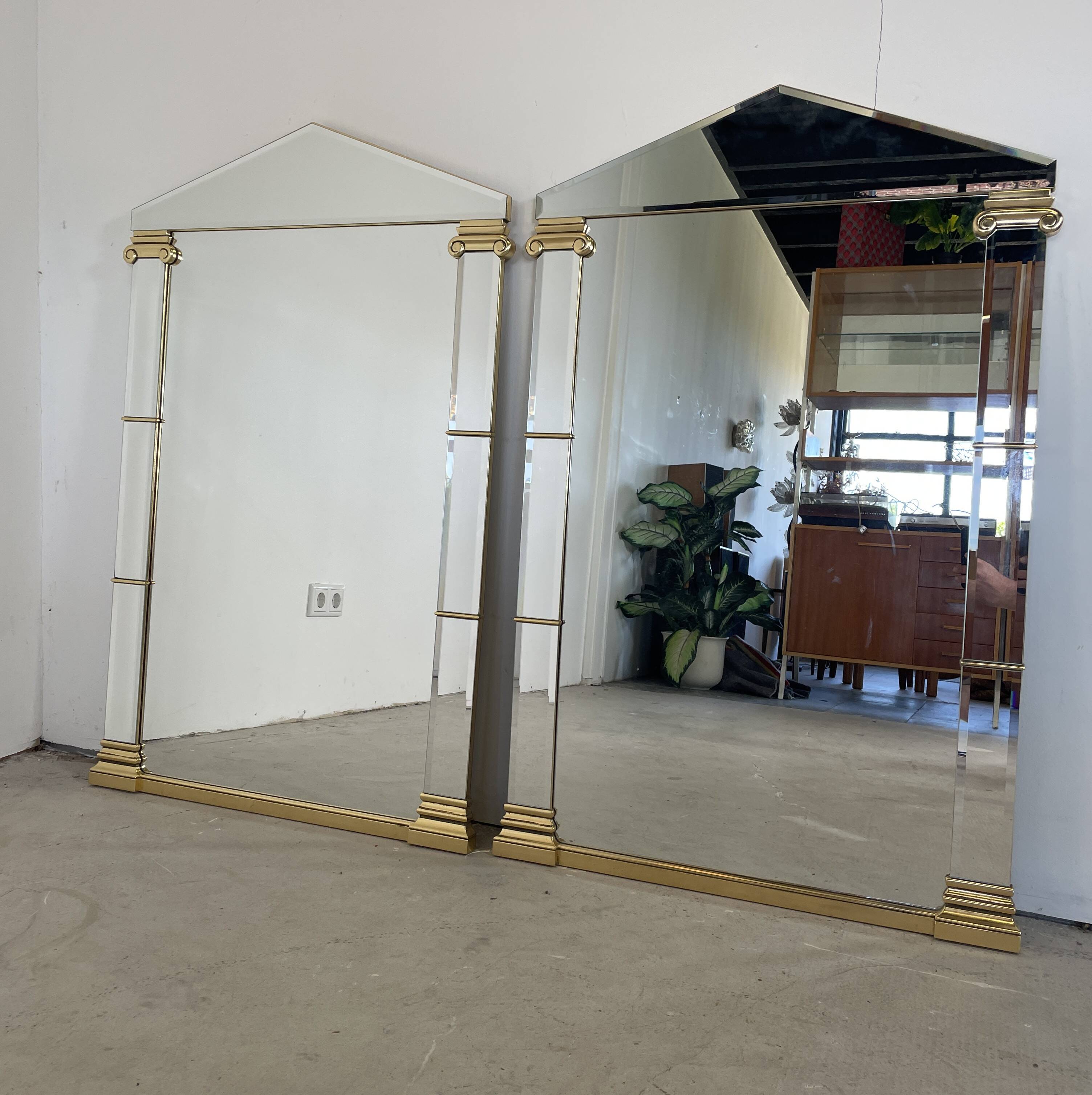 Set Deknudt mirrors with gold frame