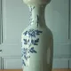 Large Chinese baluster vase in porcelain with bird and flower decoration.