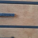 Furniture counter with graphite and wood drawers
