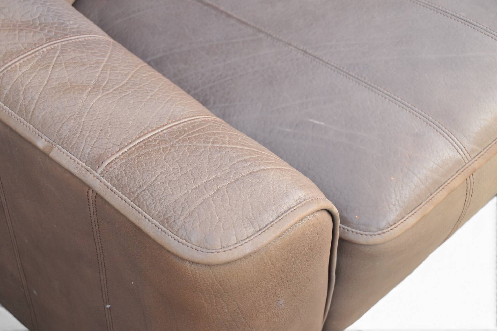 De Sede DS-44 Sofa & Armchair Set – Buffalo Leather – Switzerland, circa 1970