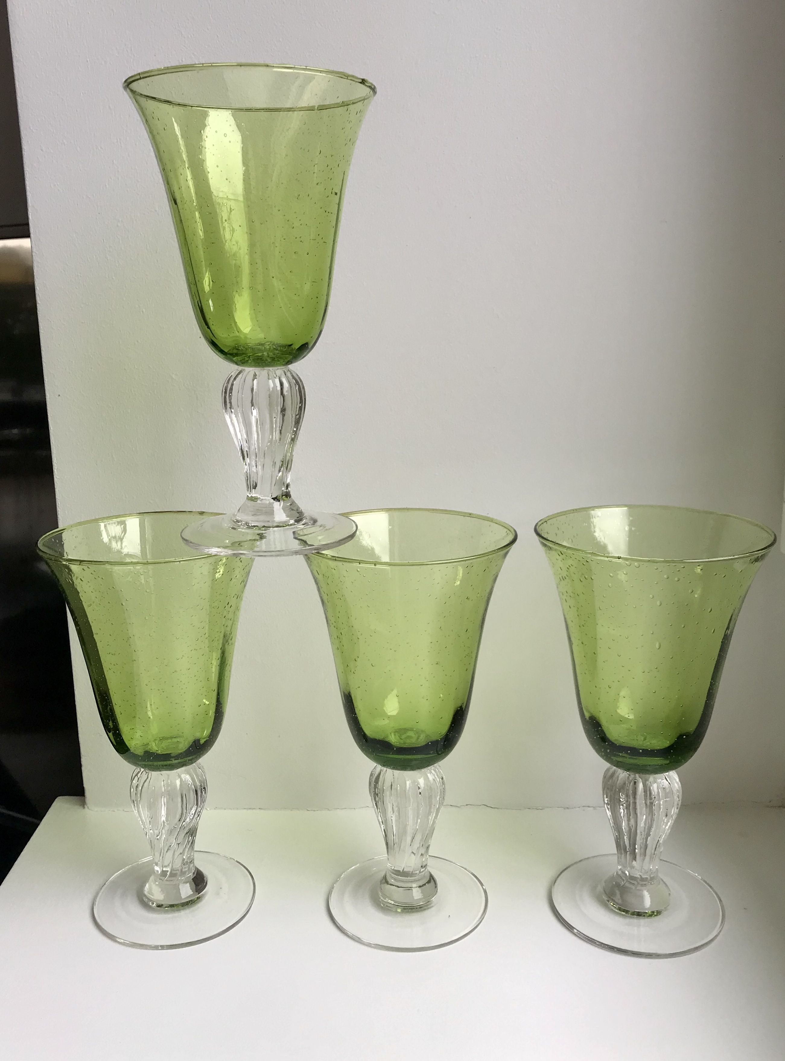 Set of 4 wine glass bubbled glass of Biot green 70s