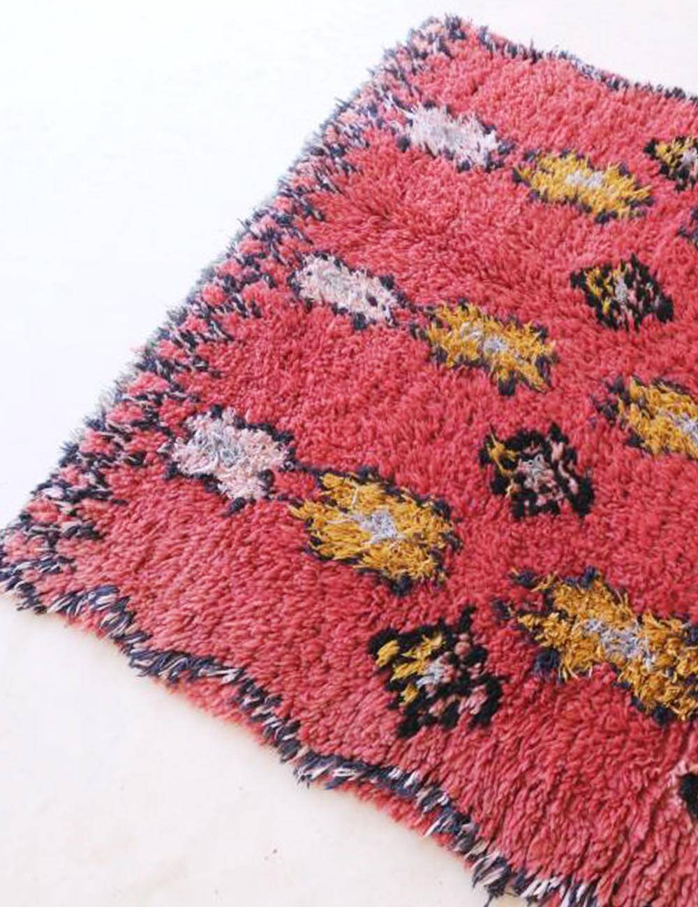 Moroccan Berber Rug - 222 x 135 cm