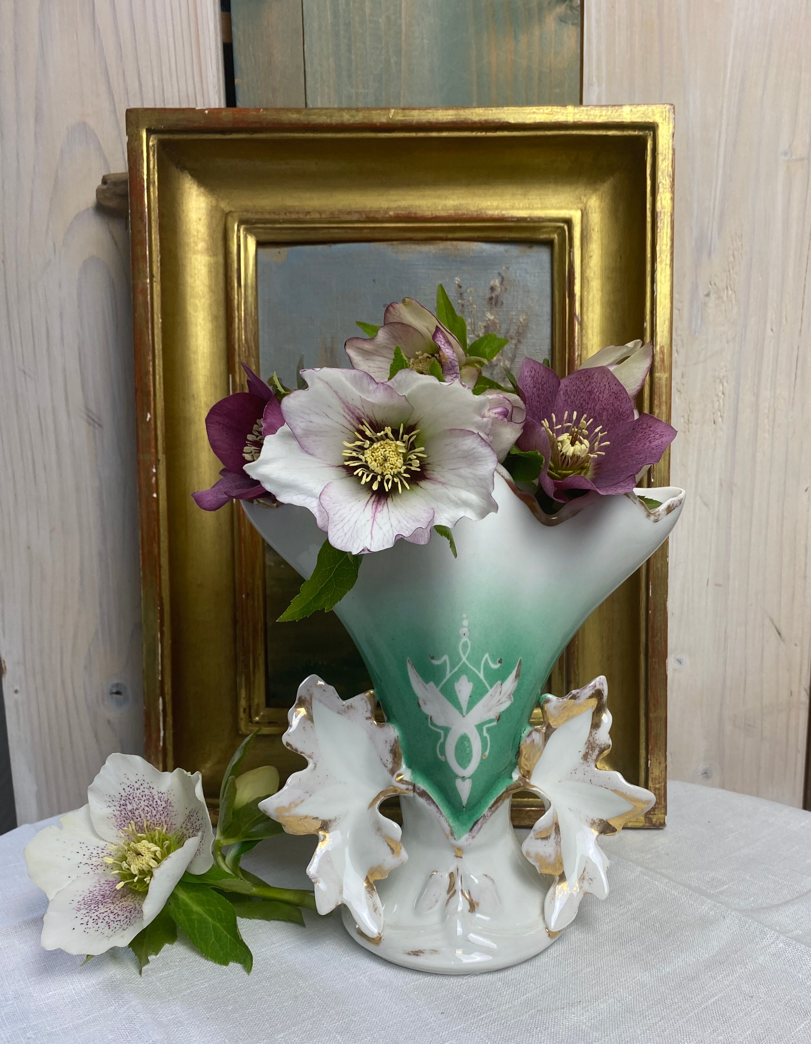 Porcelain wedding vase from Paris XIX
