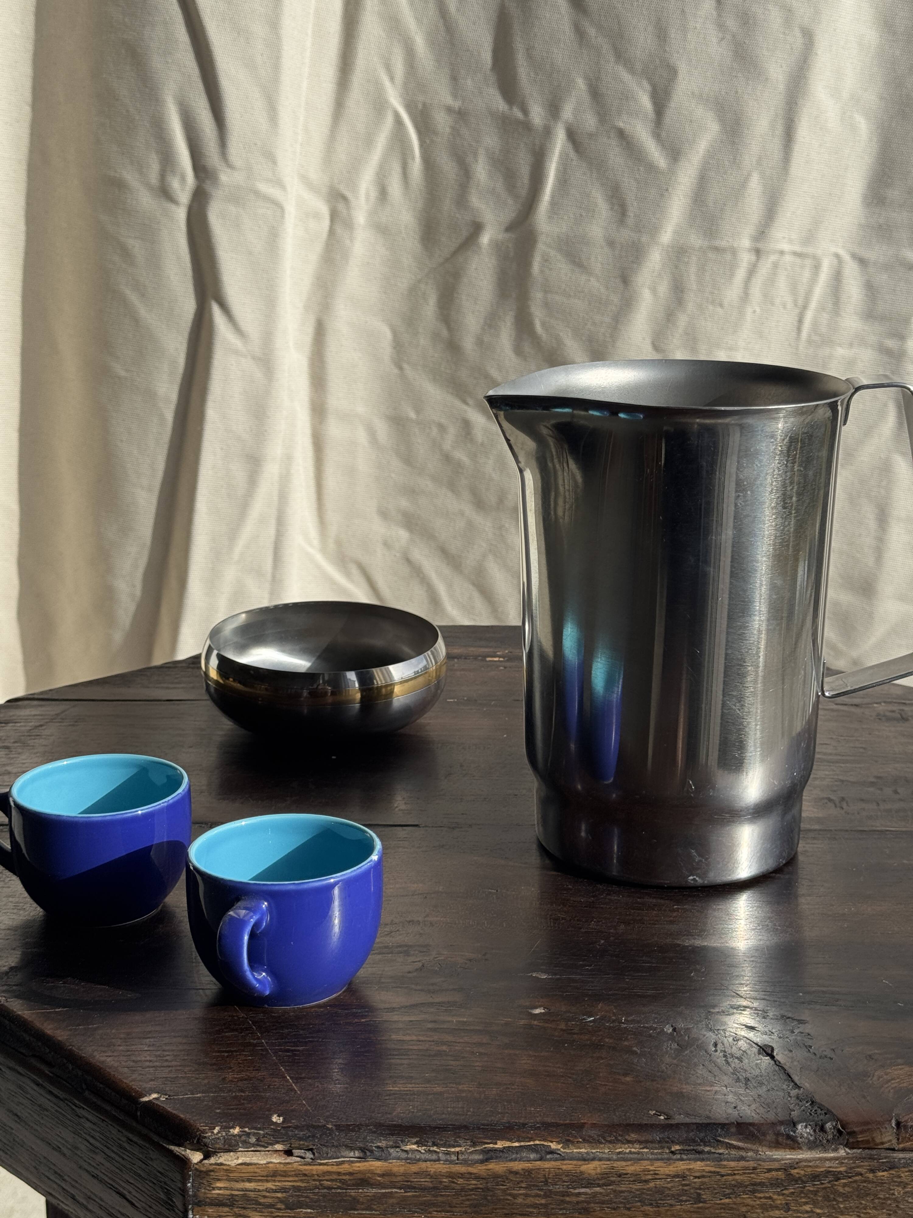 Large silver-plated jug H20 D14.5