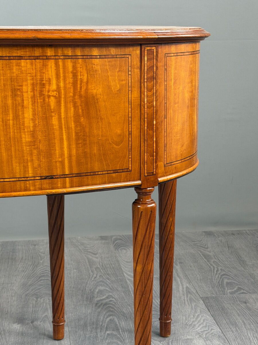 Bureau de dame de style Louis XVI, XIXe siècle