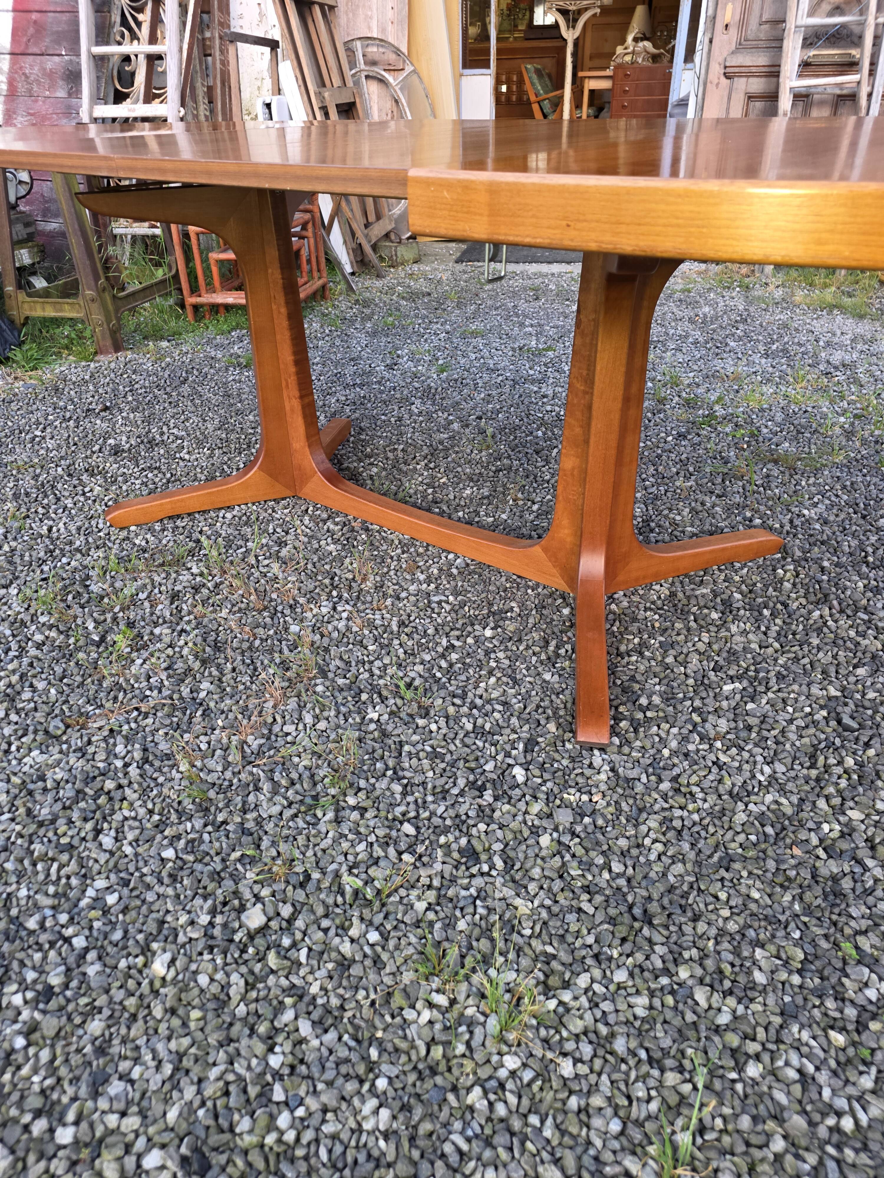 Baumann extendable table in teak from the 1960s (2 extensions)