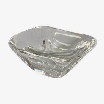 Individual ashtray in colorless crystal signed daum france followed by a cross of lorraine