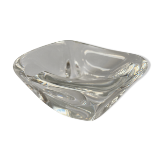 Individual ashtray in colorless crystal signed daum france followed by a cross of lorraine