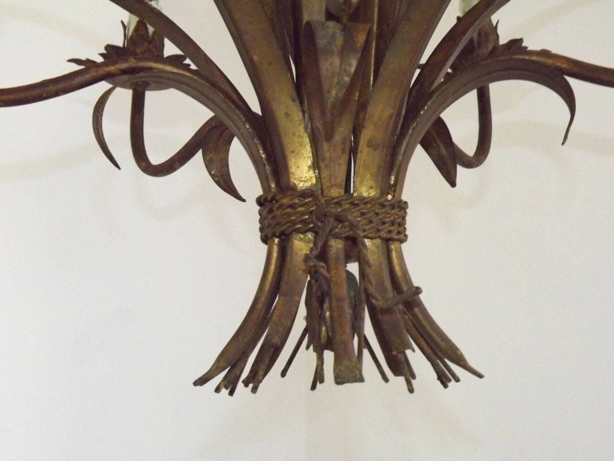 Vintage Hollywood Regency Wheat Sheaf Gold Gilt Metal 5 Light Chandelier