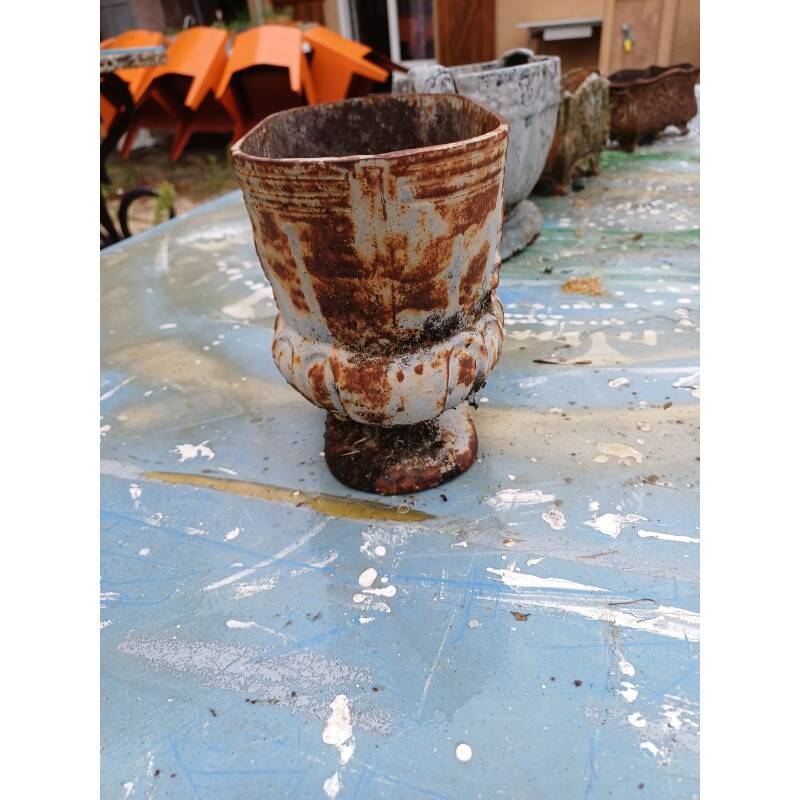 4 cast iron planters from 1900 from Charleville-Mézières
