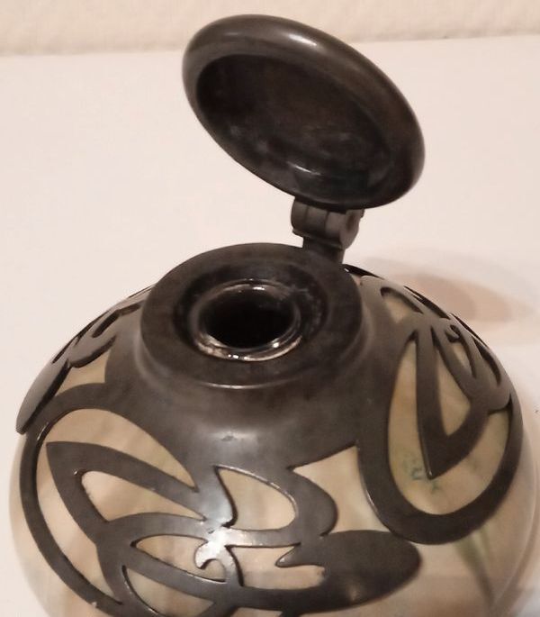 Inkwell old ceramic tin