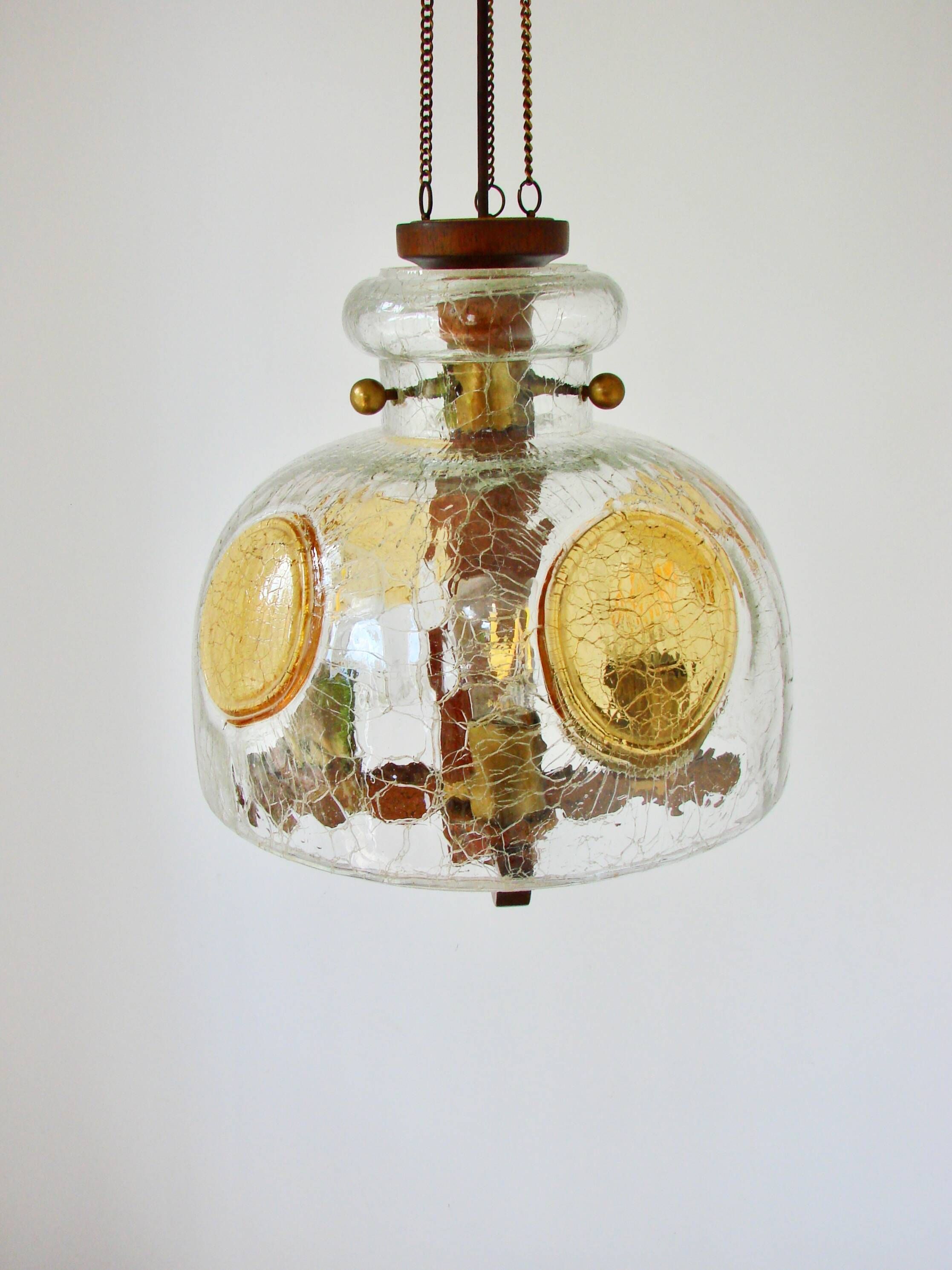 A modernist pendant light, 1970s.