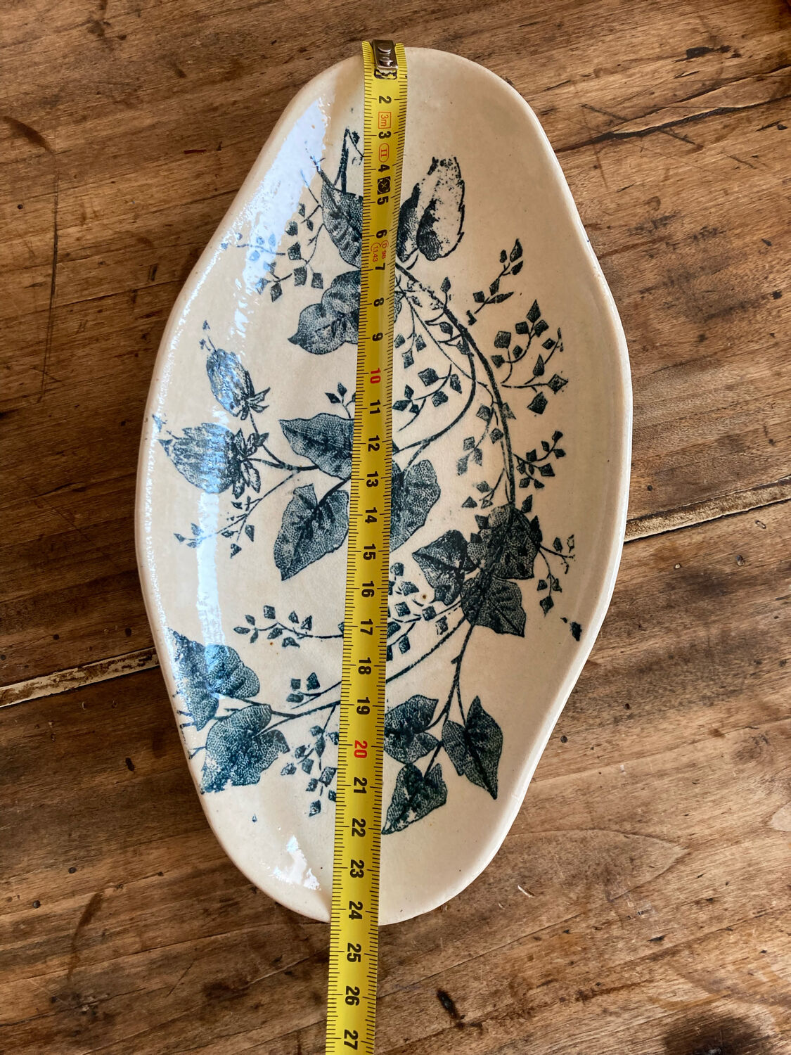 Empty pocket Boutras iron earth