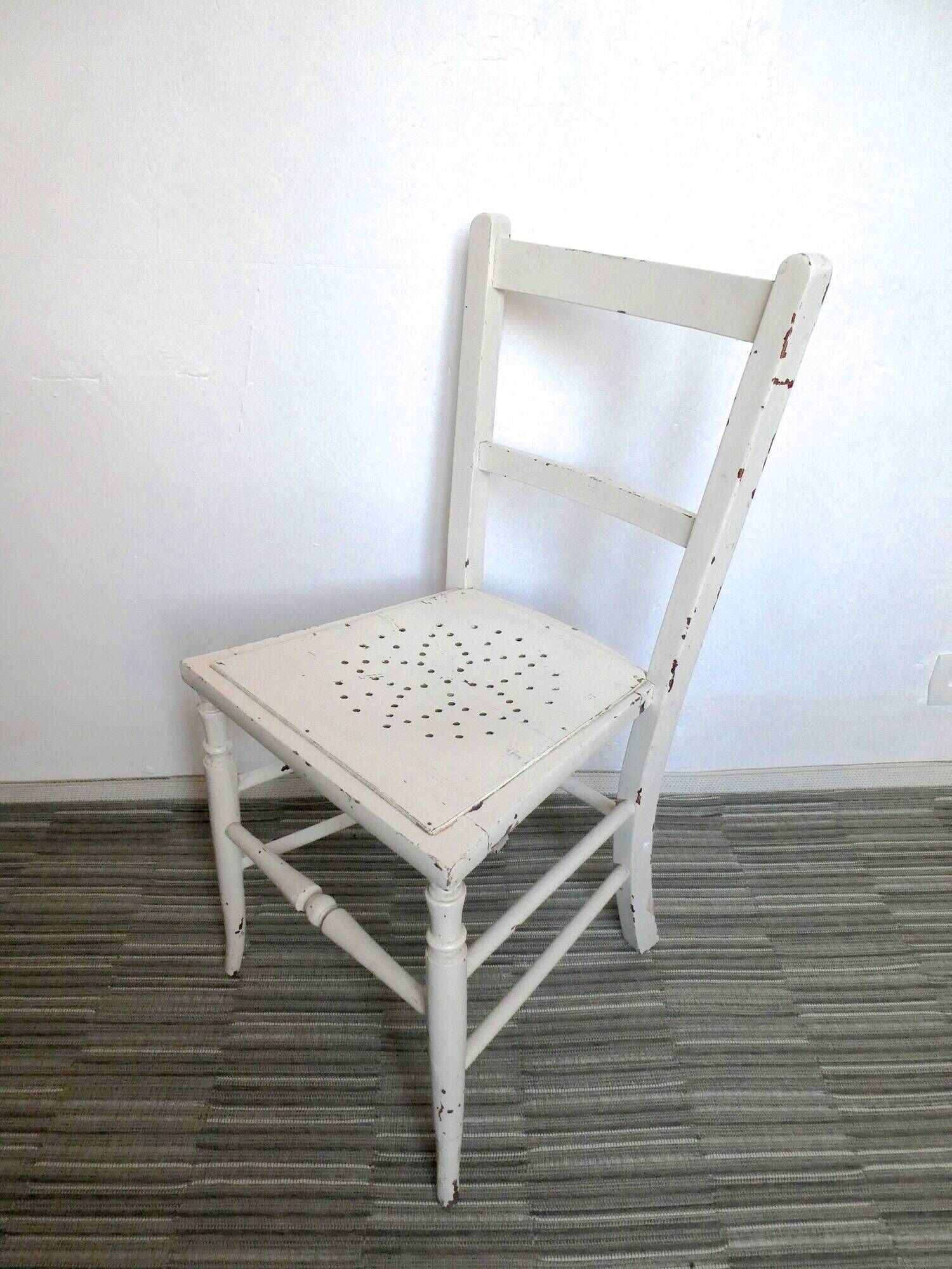 Wooden chair with star decoration, original patina
