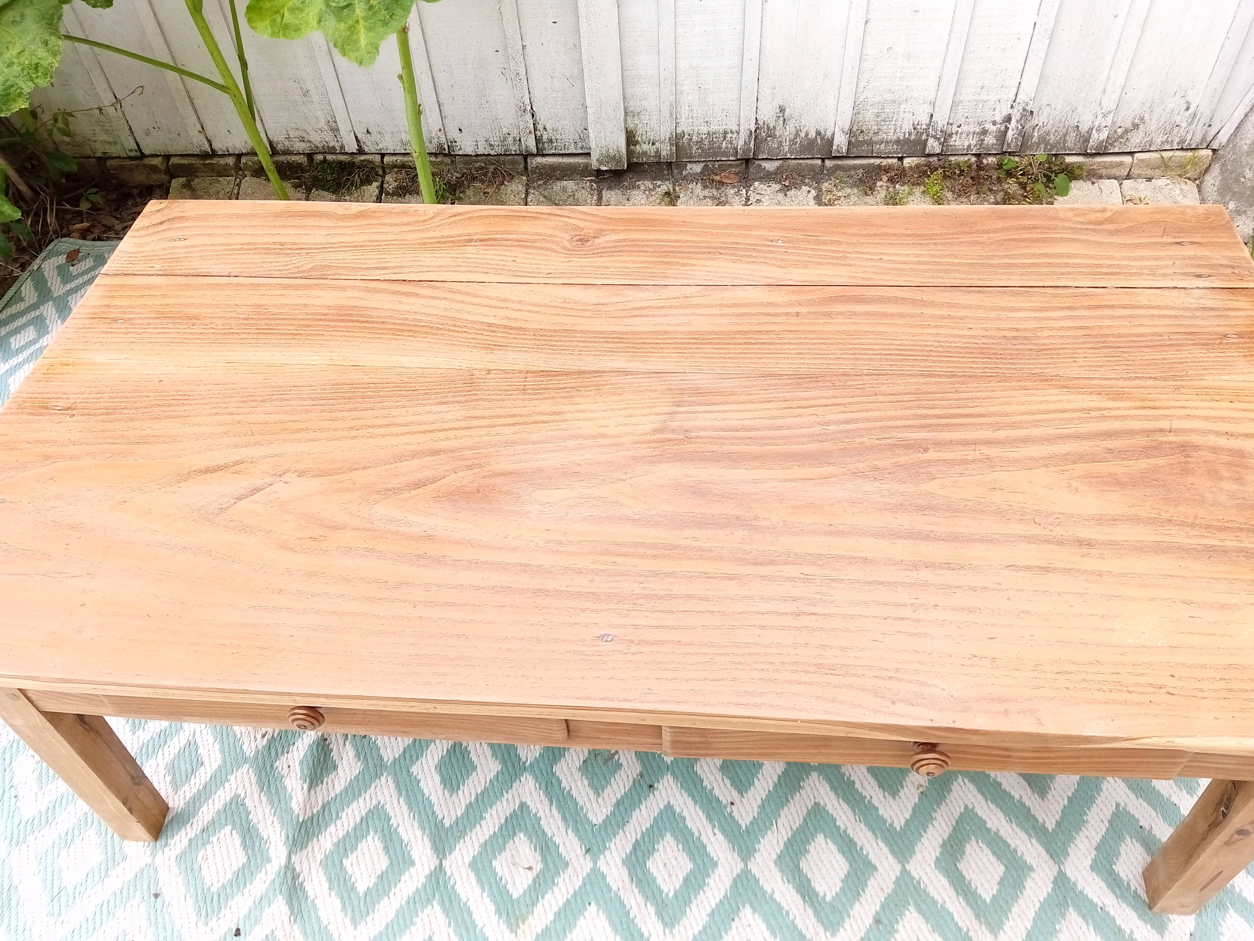Table basse ancienne en bois