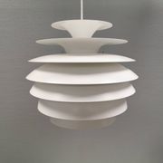 Suspension Barcelona, conçue par Bent Karlby Danemark
