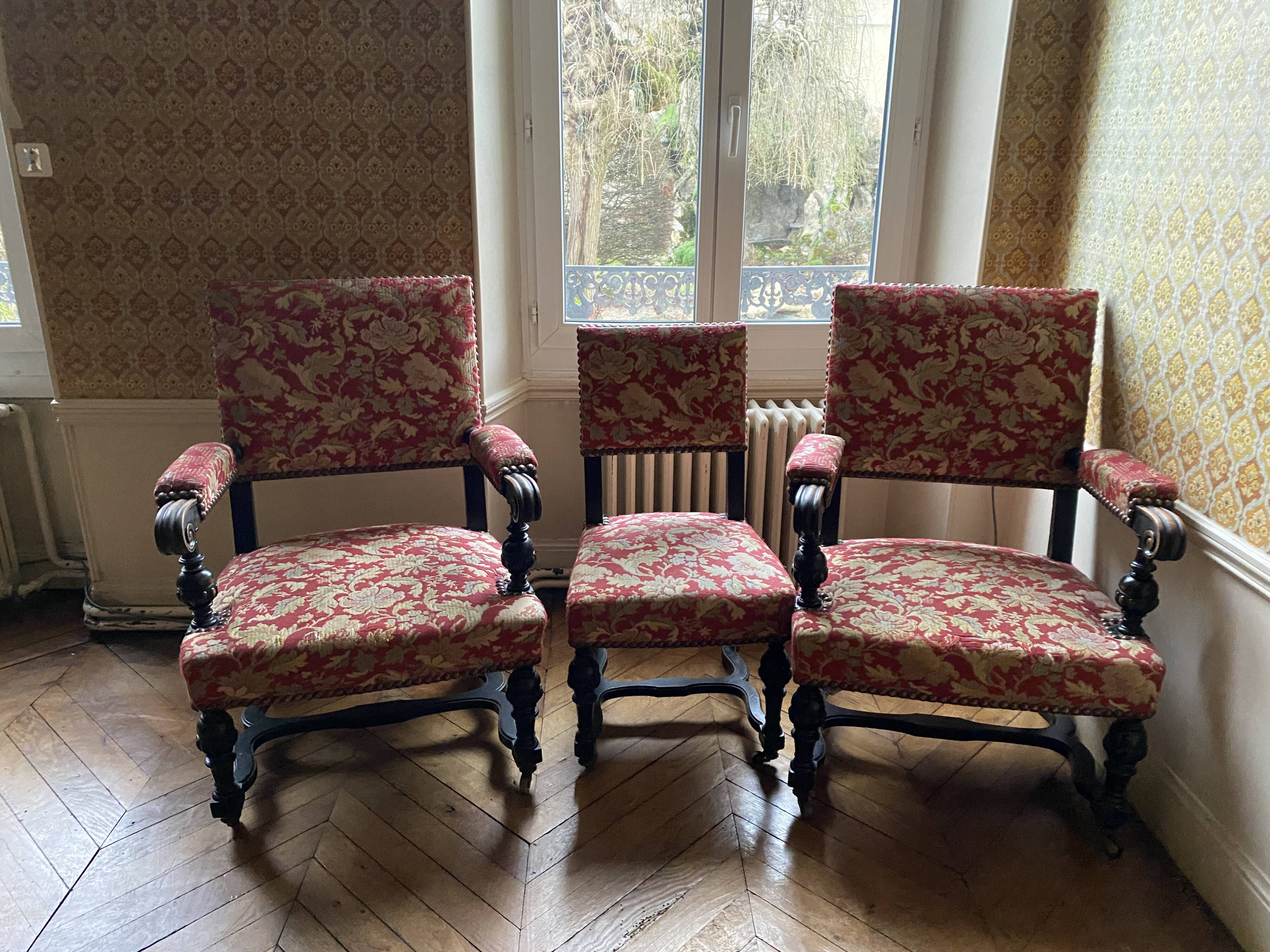 Napoleon III armchairs and chairs