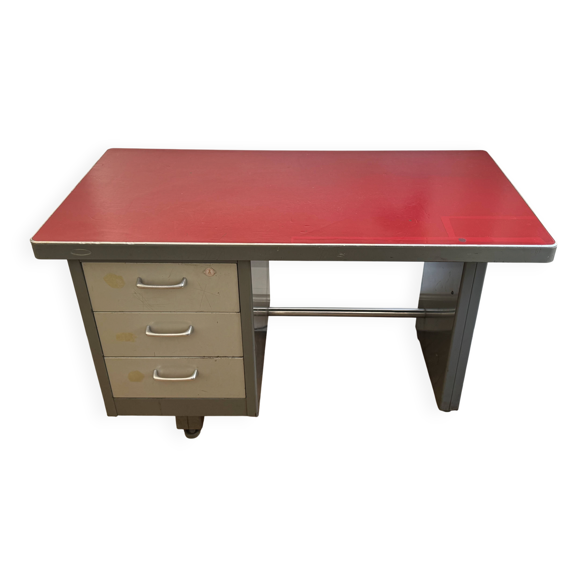 Metal desk